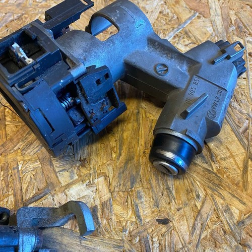 Volkswagen T4 Transporter Door Lock Ignition Fuel Cap Key Set 701837210 - Picture 4 of 11