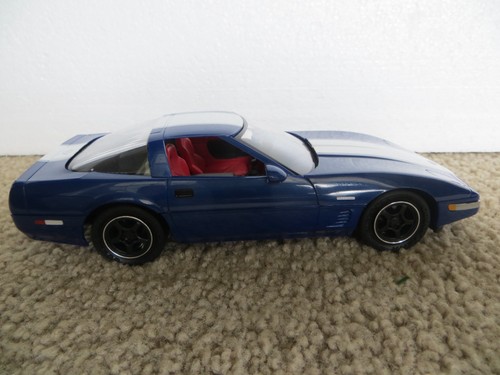 AMT ERTL 1996 CHEVROLET CORVETTE GRAND SPORT 1:25 PROMO MODEL - BLUE - Picture 2 of 7