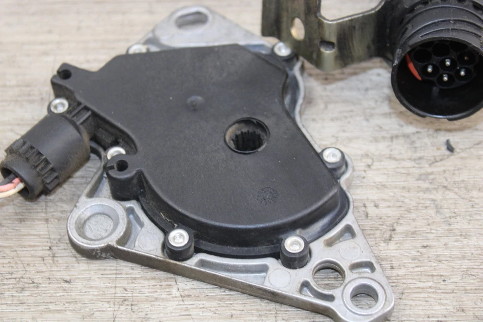 BMW- E39 E53 E38 X5 740IL A/T AUTOMATIC TRANSMISSION NEUTRAL SAFETY SWITCH OEM@ - Image 3 of 4