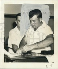 1965 Press Photo Otis Meyers gets fingerprinted by John Spann Jr. - noo76727