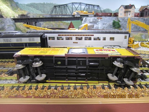 MTH One Gauge Altoona Brewing 40' Reefer Car 18025 No Box - Picture 4 of 4
