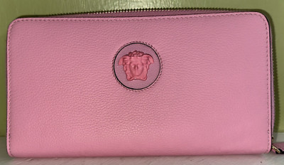 Versace Women's Pink 100% Pebbled Leather Logo Zip Around Wallet 7.5'' X 4.5'' New