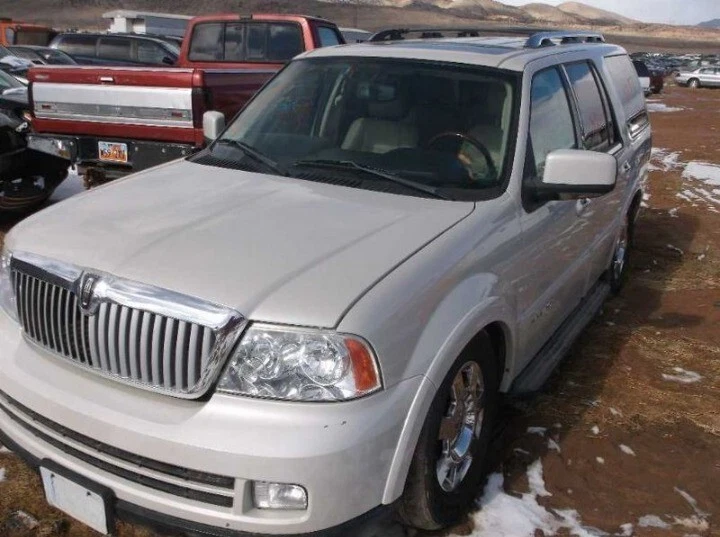 2003-2005 Lincoln Navigator Rear Axle Differential Carrier Assembly 3.73 Ratio - Image 4 of 4