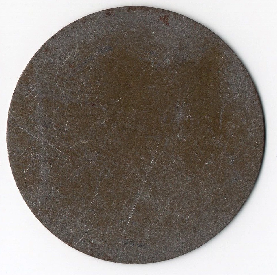 RARO BOBBY CHARLTON FÚTBOL CHAPITAS 1971 TARJETA COLECCIONABLE METAL HOJALATA DISCO POG Foto 2 de 2