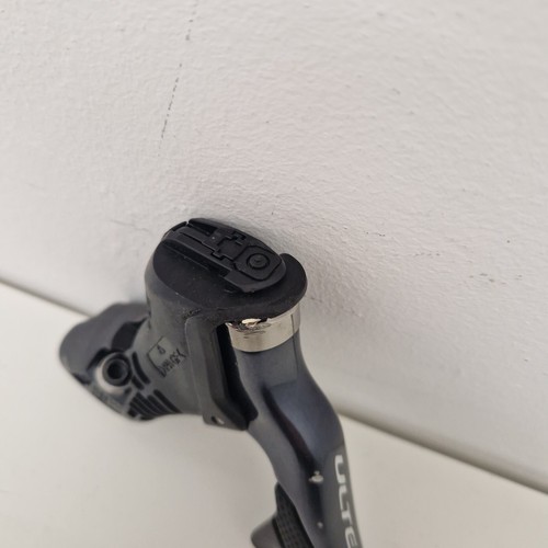 Shimano Ultegra Di2 ST-R8050 11 spd cable brake Right hand Shifter. - Picture 5 of 9