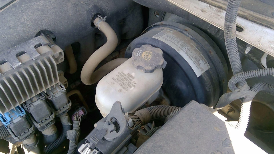 2006-2008 Chevy Trail Blazer Power Brake Booster com conjunto de pares de cilindros mestre - Imagem 3 de 4