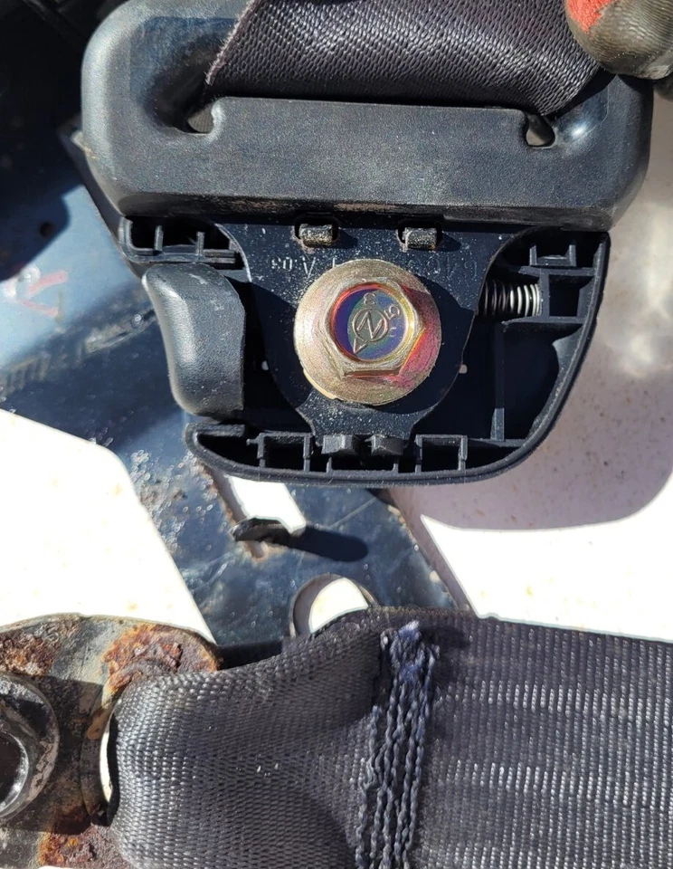 2003 现代索纳塔前乘客右侧安全带深灰色 — 第 3/4 张图片