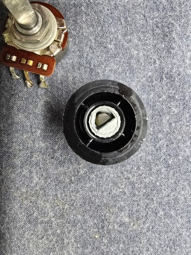 Heathkit SP-17A High Voltage Power Supply Parts: C- Volts Potentiometer w/Knob - Zdjęcie 10 z 12