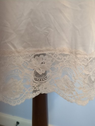 VTG Shadowline 100% Nylon Wide Floral Lace Bodice Full Slip Dress Small 32 USA - Picture 9 of 14