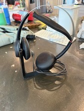 Plantronics Voyager Focus B825 Bluetooth Headset Complete w/ USB Charging Stand