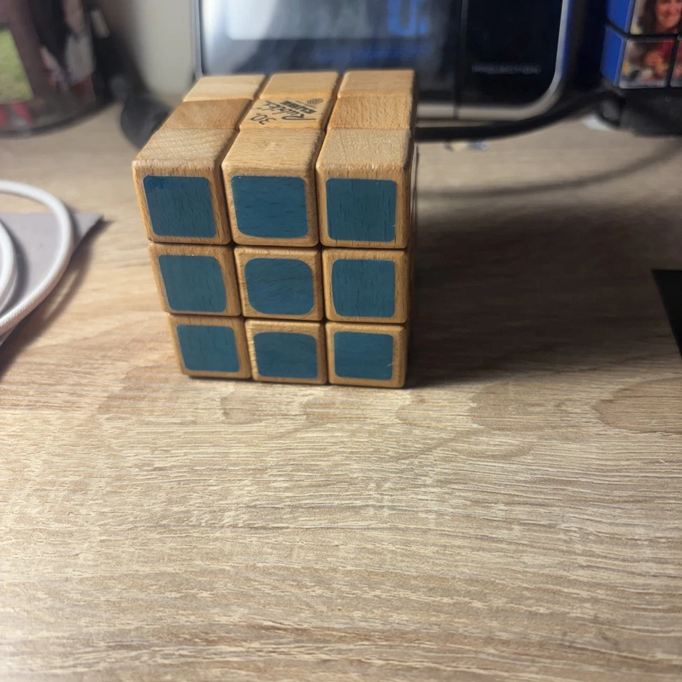 Rare Vintage Wooden Rubik's Cube 30th Anniversary Edition opened Used - Image 3 of 4