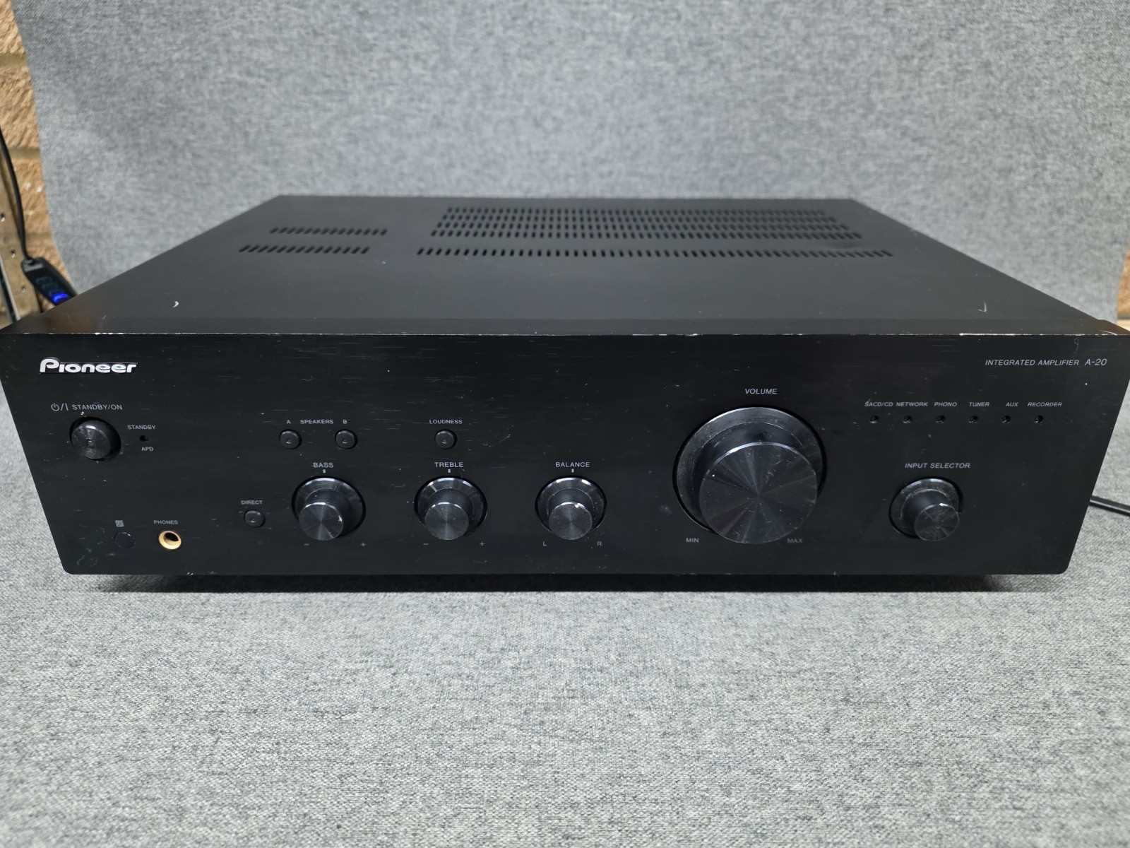 Pioneer A-20 vintage audio equipment - eBay listing photo 2