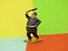 CHARBENS VINTAGE 1930s LEAD MIMIC CIRCUS SERIES CLOWN POLICEMAN PRE WAR VERSION