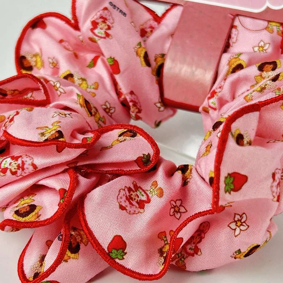 The World Of Strawberry Shortcake Scrunchie Pink With Red Stitching - Image 3 of 4