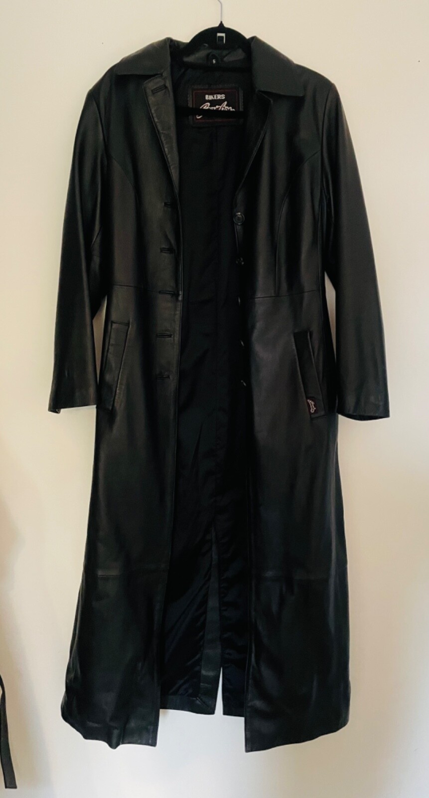 Foto 1 di 6