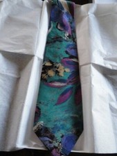 Vintage Men’s Terenzi Floral Tie 100% Rayon Imported Fabric Made In USA NWOT