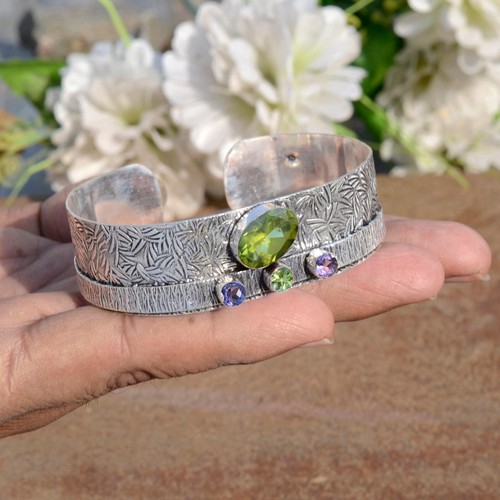Faceted Peridot & Amethyst Cut Gemstone 925 Sterling Silver Big Bangle Cuff - Picture 6 of 8