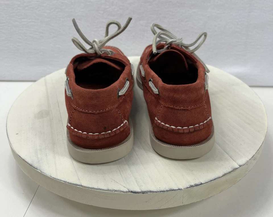 LL Bean Mujer Rojo Salmón Gamuza Dos Ojales Barco Zapatos Talla 6.5 M Foto 4 de 4