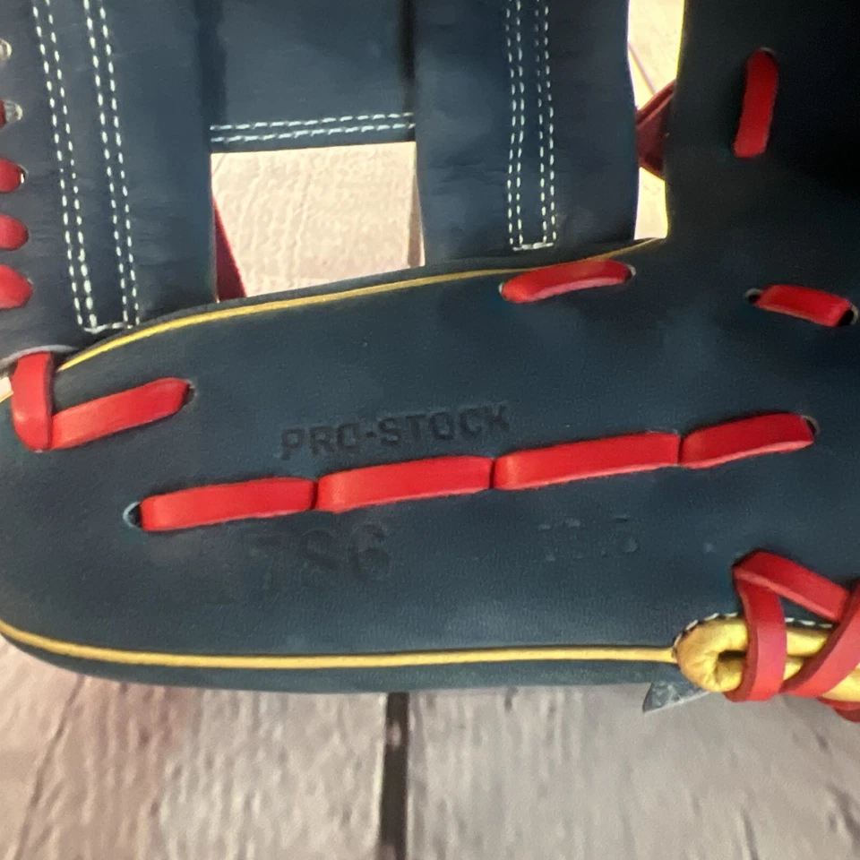 Guante de béisbol Wilson A2000 1786 11,5" rojo azul dorado Guante de Superman DERECHO NUEVO Foto 3 de 4