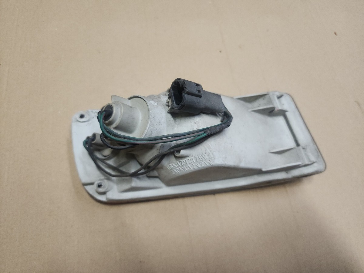 300ZX Z32 FRONT LEFT TURN SIGNAL CORNER LIGHT | eBay