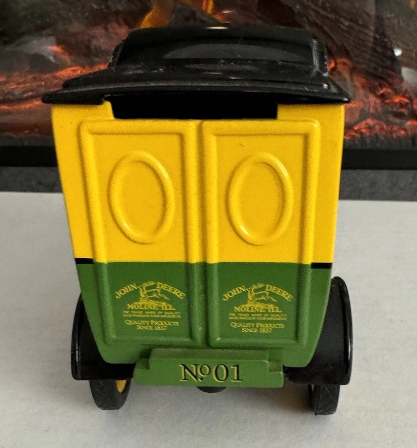Ford Modelo T 1912 John Deere - Caja de cambios 1/24 Coleccionables Modelo de banco de monedas Foto 3 de 4