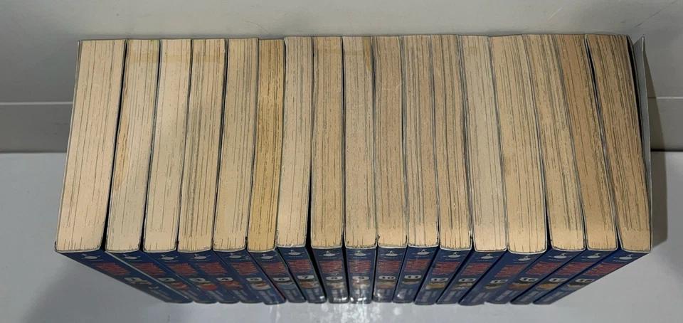 Ranma 1/2 Manga Vol 1-16 Rumiko Takahashi English Lot - Set 1 - 13 & 15 - 18 - Image 2 of 4