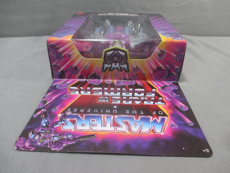 Masters of the Universe X MEGATRON ARMOR SKELETOR Transformers He-Man 2025 - Image 4 of 4