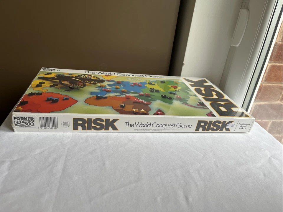 Risk Board Game Parker 1985 Vintage Brand New Sealed - Image 4 of 4
