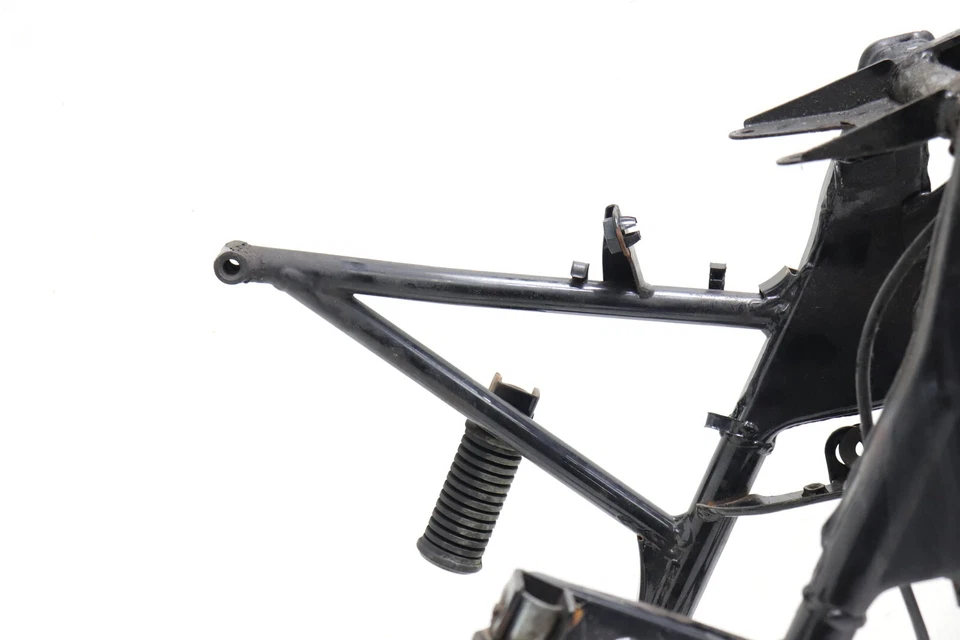 02-10 SUZUKI GZ250 OEM CUADRO PRINCIPAL CHASSI ***15 K MILLAS*** C *** RECTO Foto 4 de 4