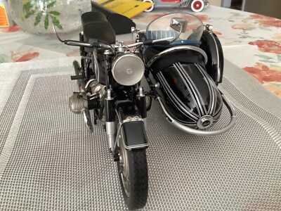 1/6スケール　BMWバイク＆サイドカー　ドール2体 1/6スケール BMWバイク＆サイドカー ドール2体