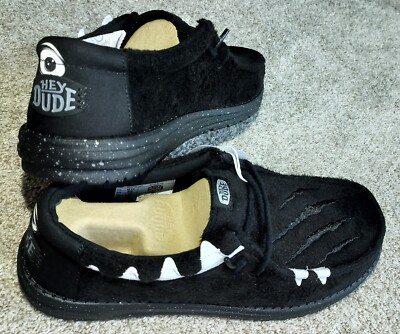 Hey Dude Men Size 10 Wally Monster Feet Fuzzy Spooky Szn Eyes Slip