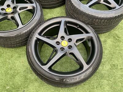 4 X 20” Genuine Ferrari 458 Italia Spider Alloy Wheels And