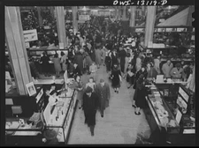 8" x 10" Photo 1942 New York, New York. R. H. Macy and Company department