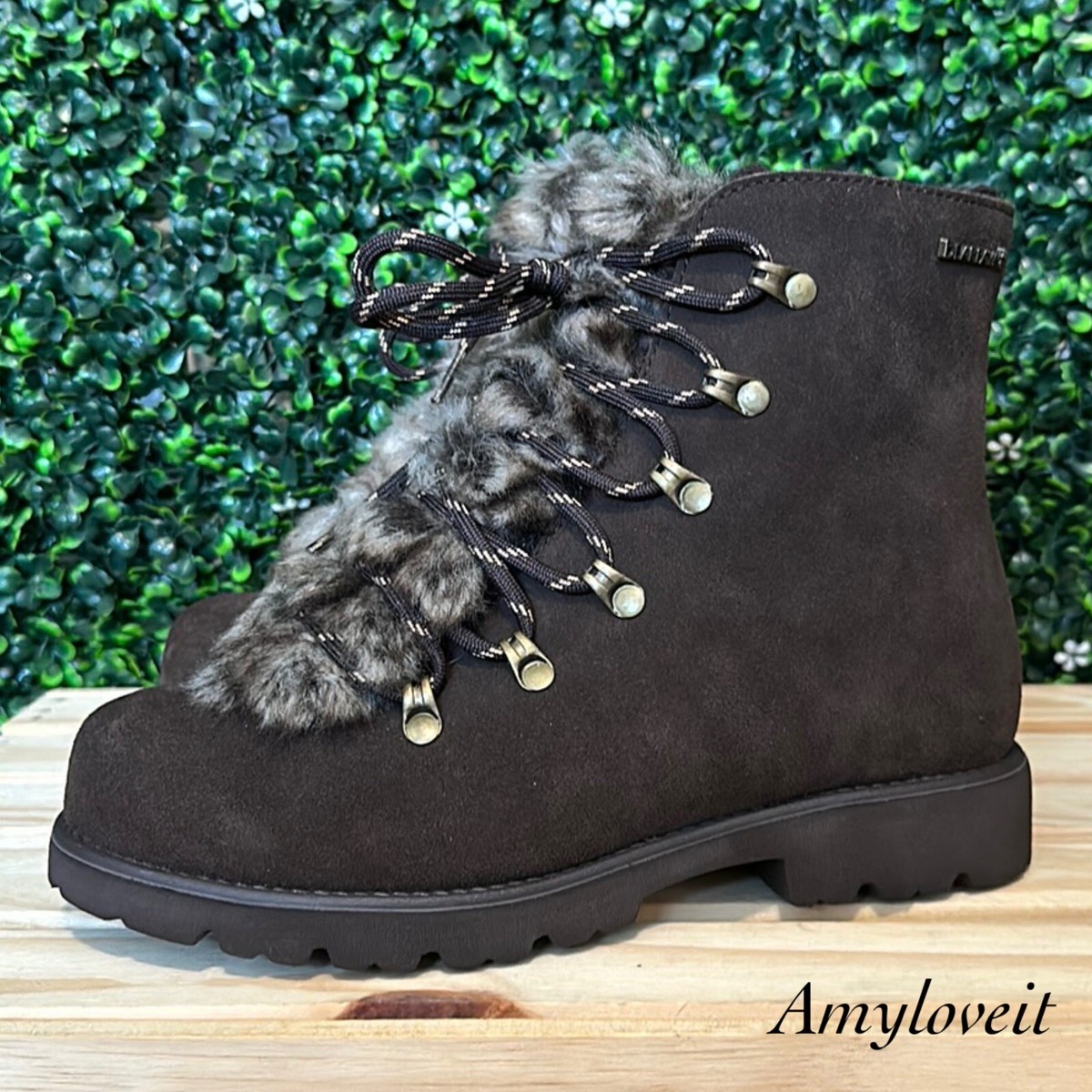 BearPaw NeverWet Suede Fur LaceUp Boots Size New