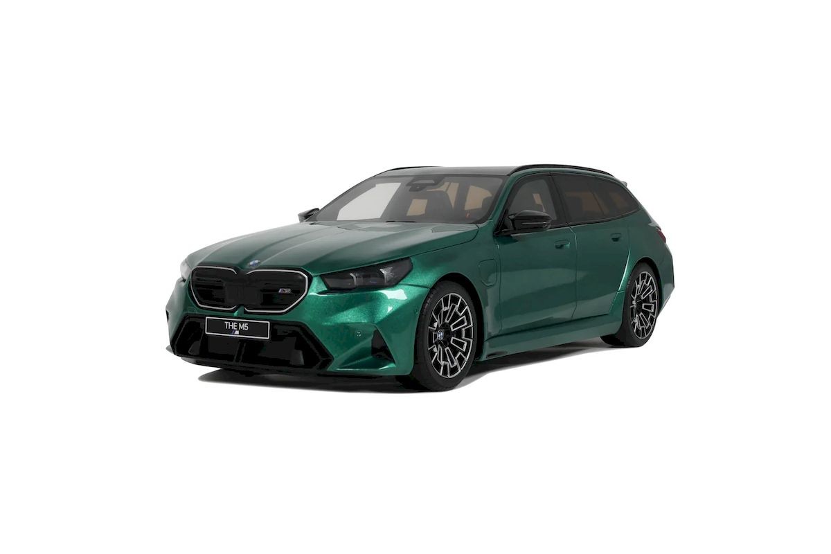 GT SPIRIT GT509 1:18 BMW M5 Touring (G99), Isle of Man Green, 2024