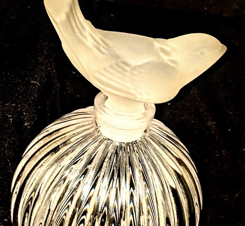Wings by Sasaki Japan Crystal Perfume Bottle Frosted Bird Stopper - Picture 2 of 3