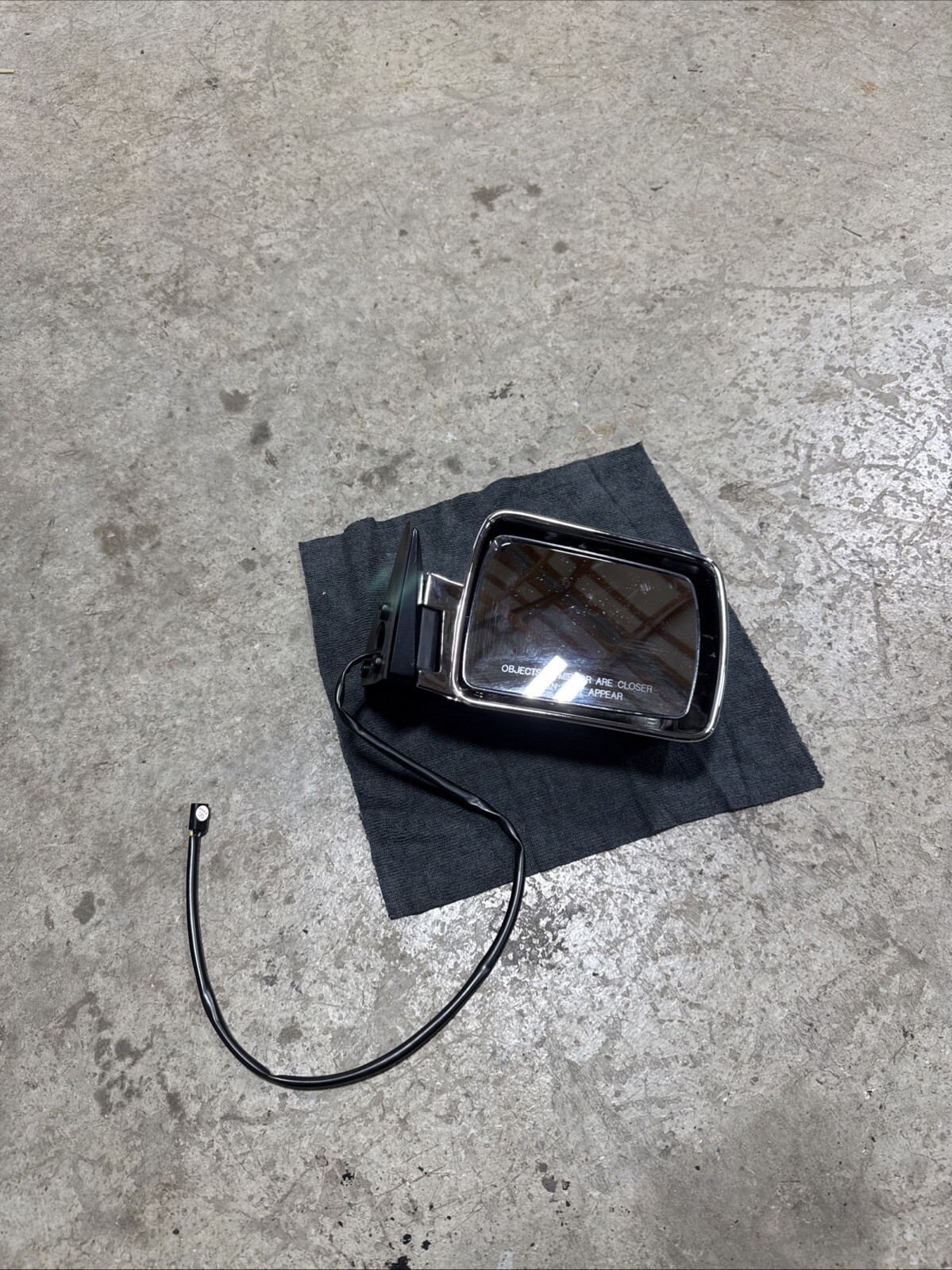 Jeep Cherokee XJ 84-96 Passenger Side Mirror Power Chrome