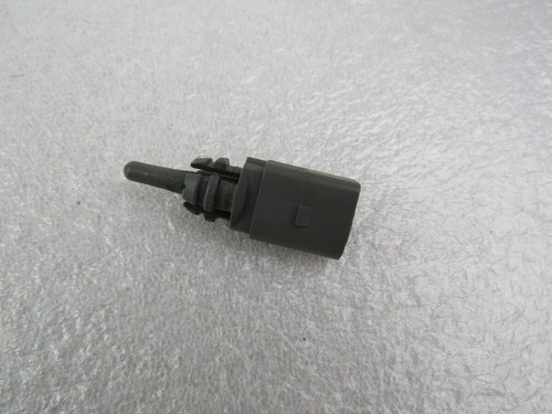 Audi VW  Temperaturfühler M14330 8z0820535a