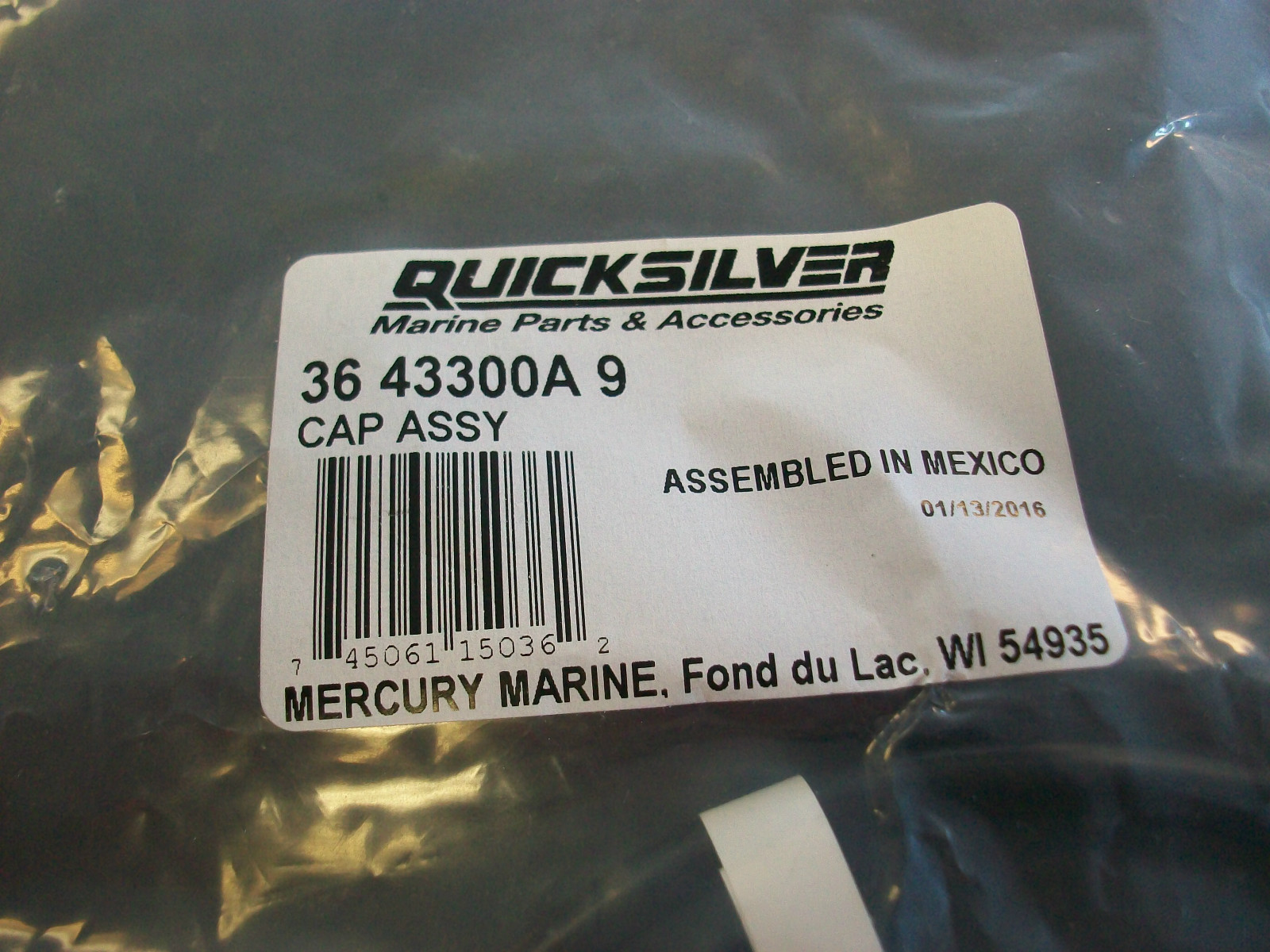 MERCURY / MARINER OIL CAP ASSY 3643300A9, FITS V135 THRU V200 HP