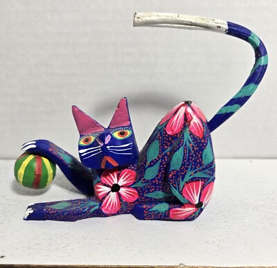 Vintage OAXACAN Mexican Folk Art Carved/painted Wood CAT by Juan Ojeda Orteges 