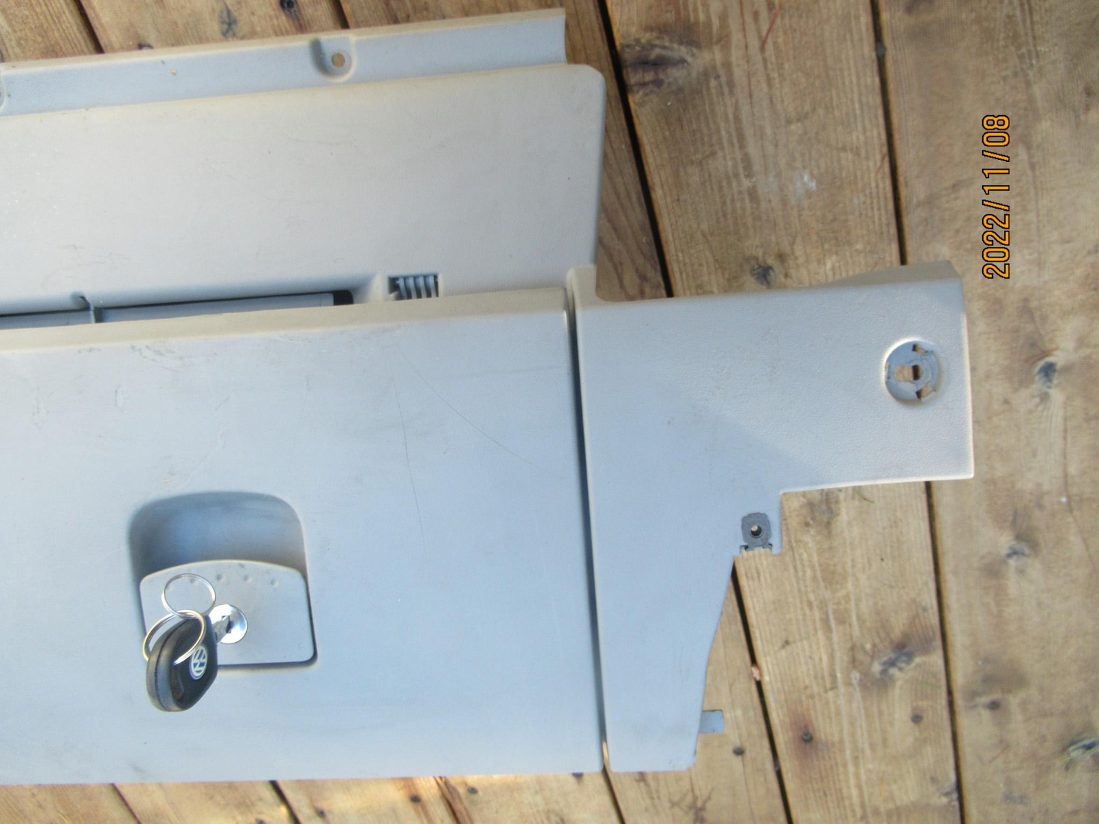 19982010 Volkswagen Beetle Glove Box Compartment Assembly 1C1880300 W