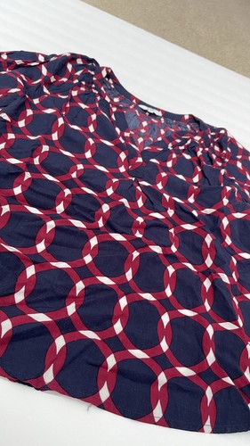 Crown & Ivy Womens Top V Neck 3/4 Sleeve Casual Work Ladies Size Small. - Picture 2 of 4