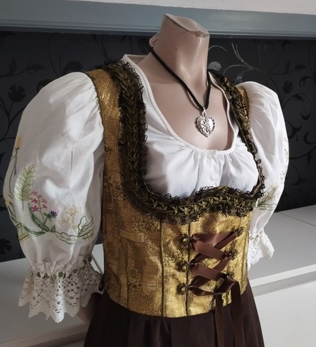Vintage Austrian Dirndl Blouse 10-12 - Picture 5 of 6