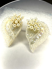 VINTAGE '50's HANDCRAFTED IVORY COLOR PEARL AB SEQUINCE TEAR DROP SHOE CLIPS