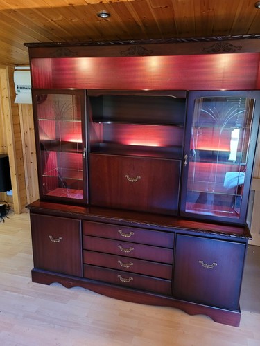 John E COYLE FURNITURE - Picture 2 of 8