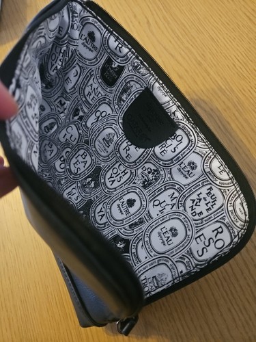 Diptyque Paris Black Toiletry Bag Qatar Exclusive Airways - 第 5/6 張圖片