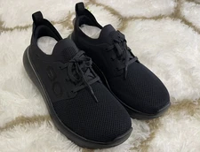 *Brand New* Women's  Size 8 Oofos OOmy Stride Casual Recovery Shoes Color Black