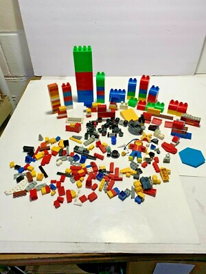 VTG MIXED LOT TOY Bricks 300 Pieces LEGO Blocks Figures 11 PAIRS OF WHEELS