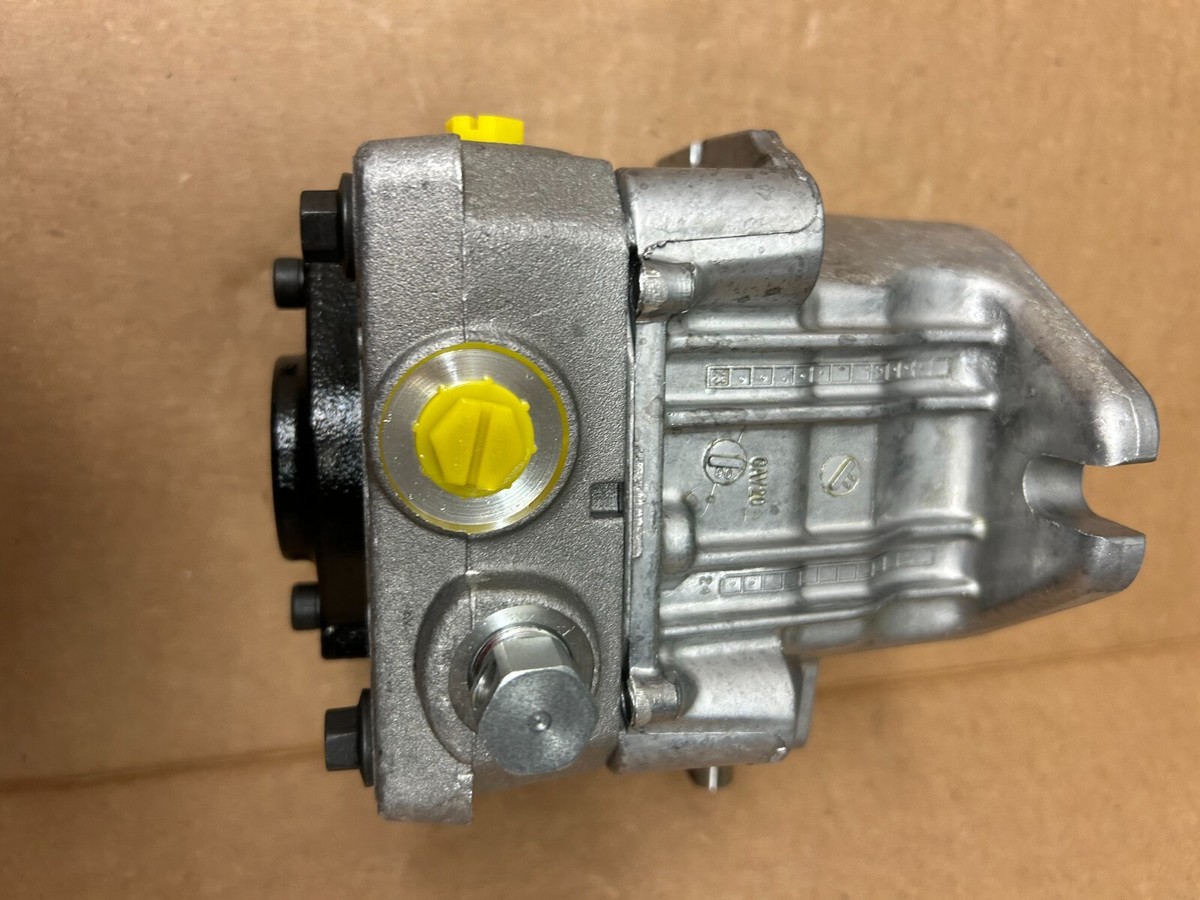 Hydro Gear Pump PE-1HQQ-DY1X-XXXX | eBay