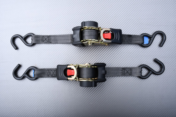 Sangle de serrage pour moto avec enrouleur automatique pour un arrimage rapide sur remorque
